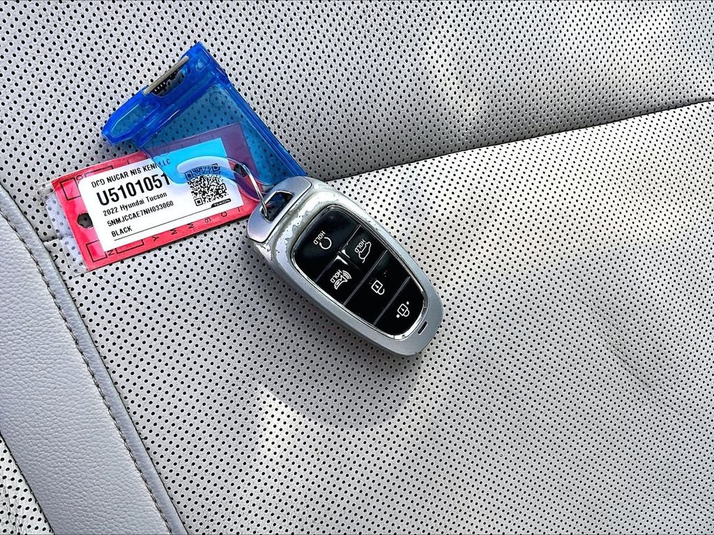 Used 2022 Black Hyundai SEL image 33
