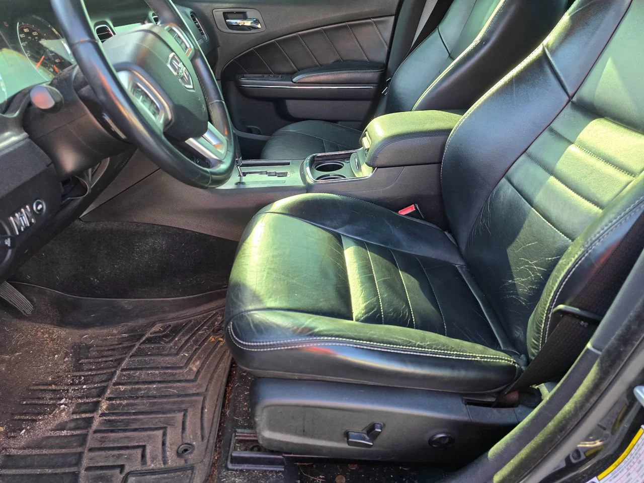 Used 2013 Black Dodge R/T Plus image 9