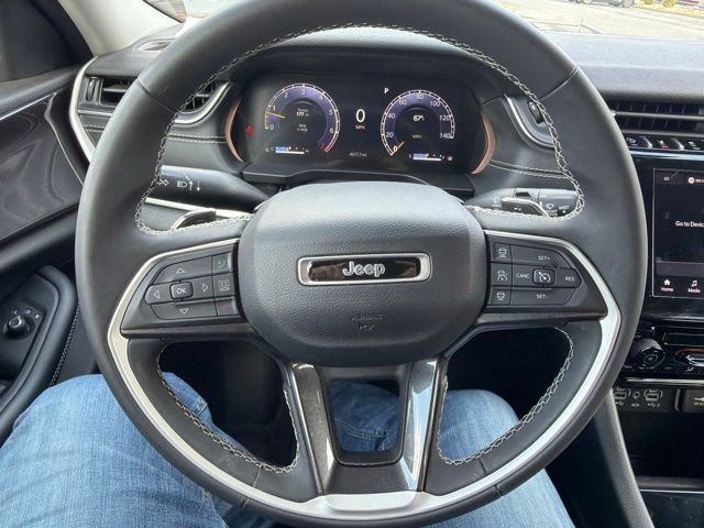 Used 2022 White Jeep Laredo image 20