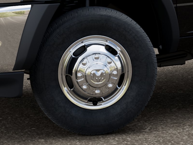 New 2026 Diamond Black Crystal Pearl-Coat Exterior Paint RAM TRADESMAN image 4