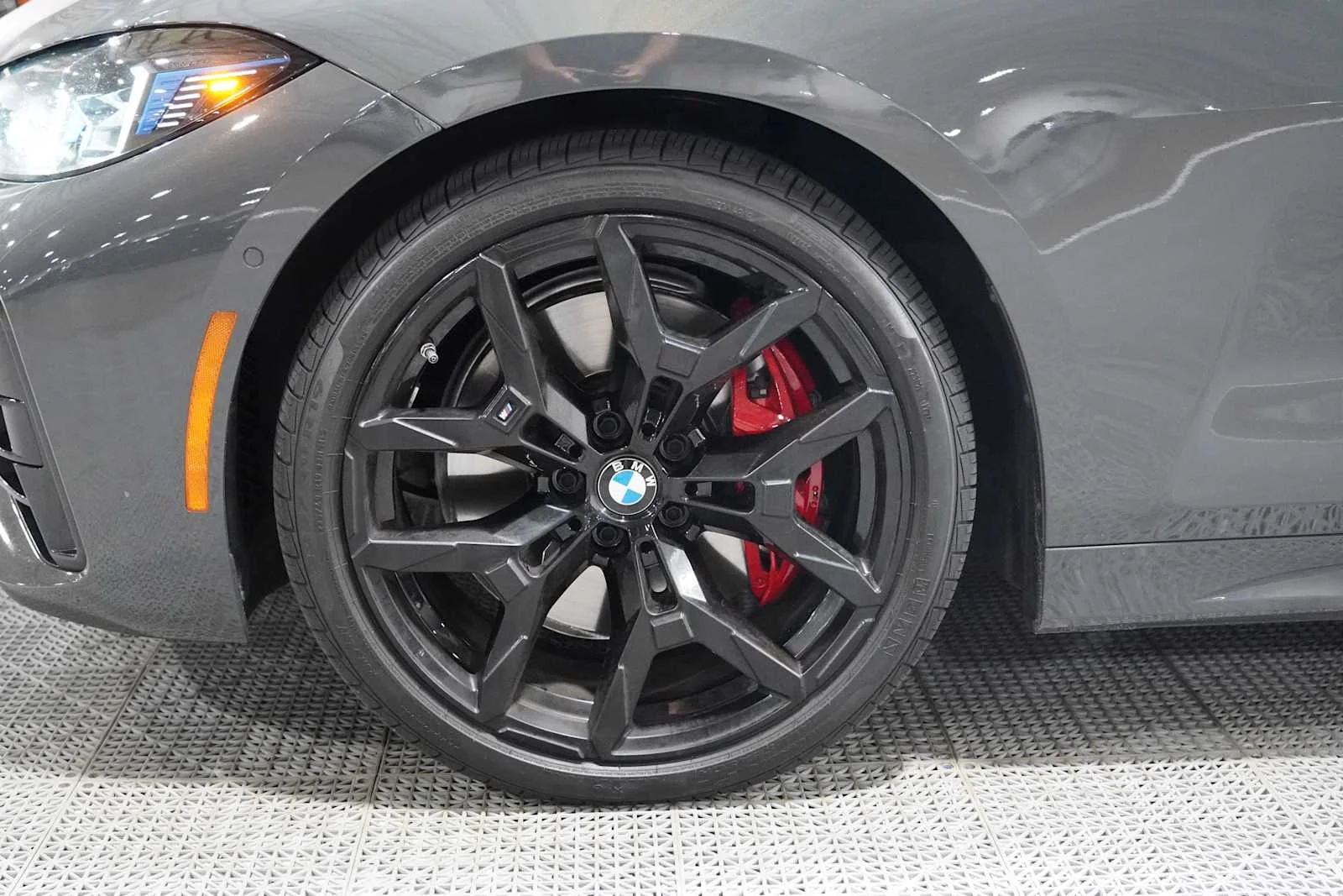 Certified Used 2025 Dravit Grey Metallic BMW M440i xDrive image 8