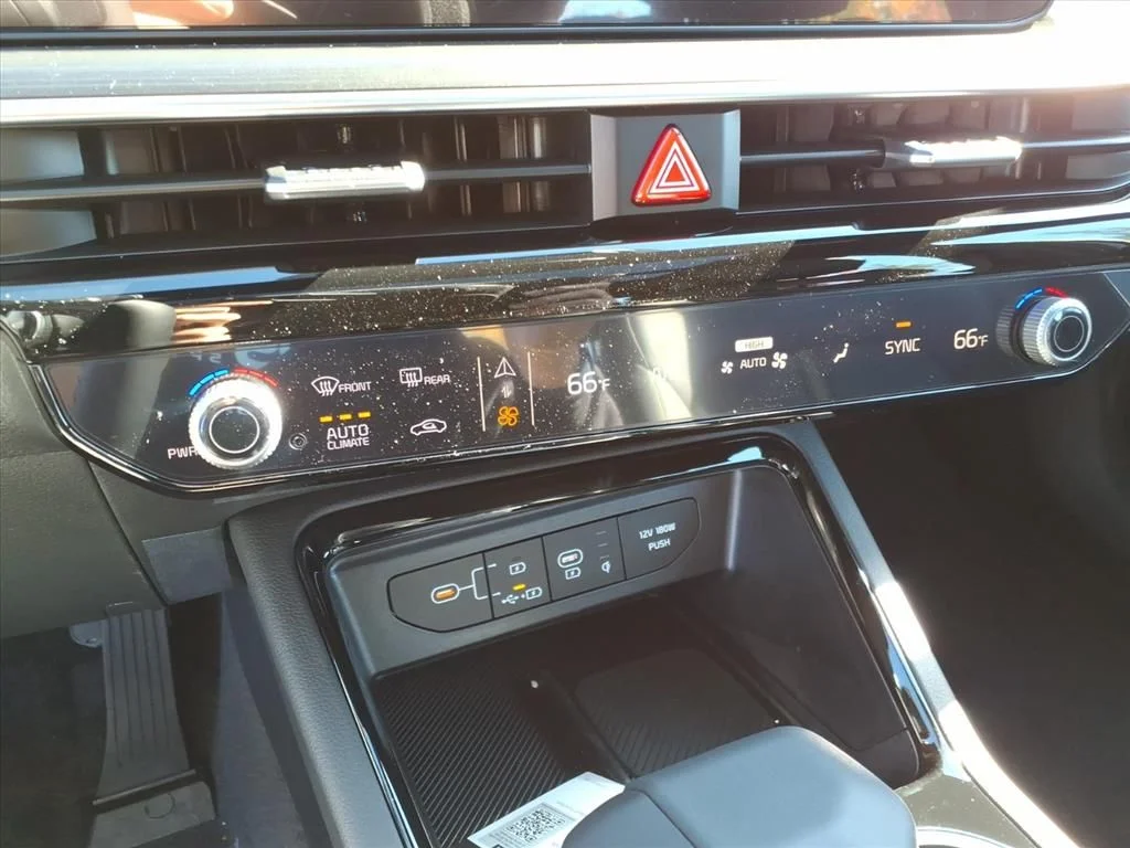 2026 Kia K5 GT - Photo 14