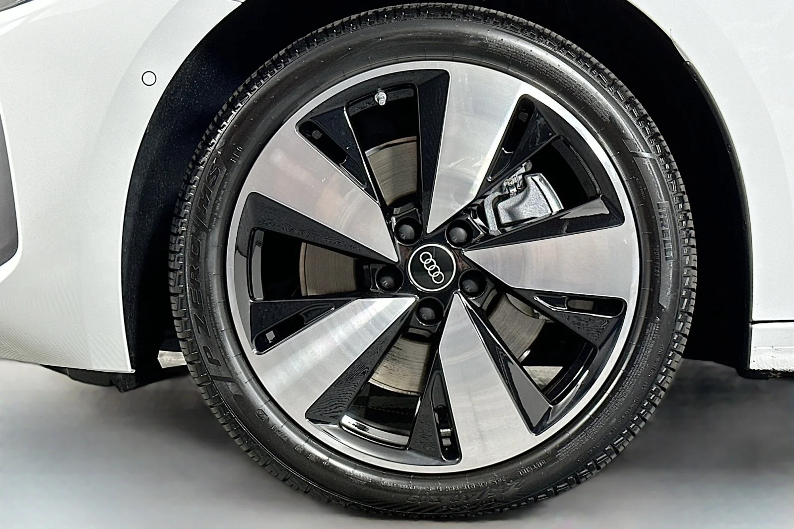 Used 2025 Arkona White Audi Premium Plus image 11