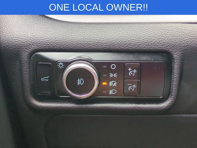 Used 2023 White Ford XLT image 19