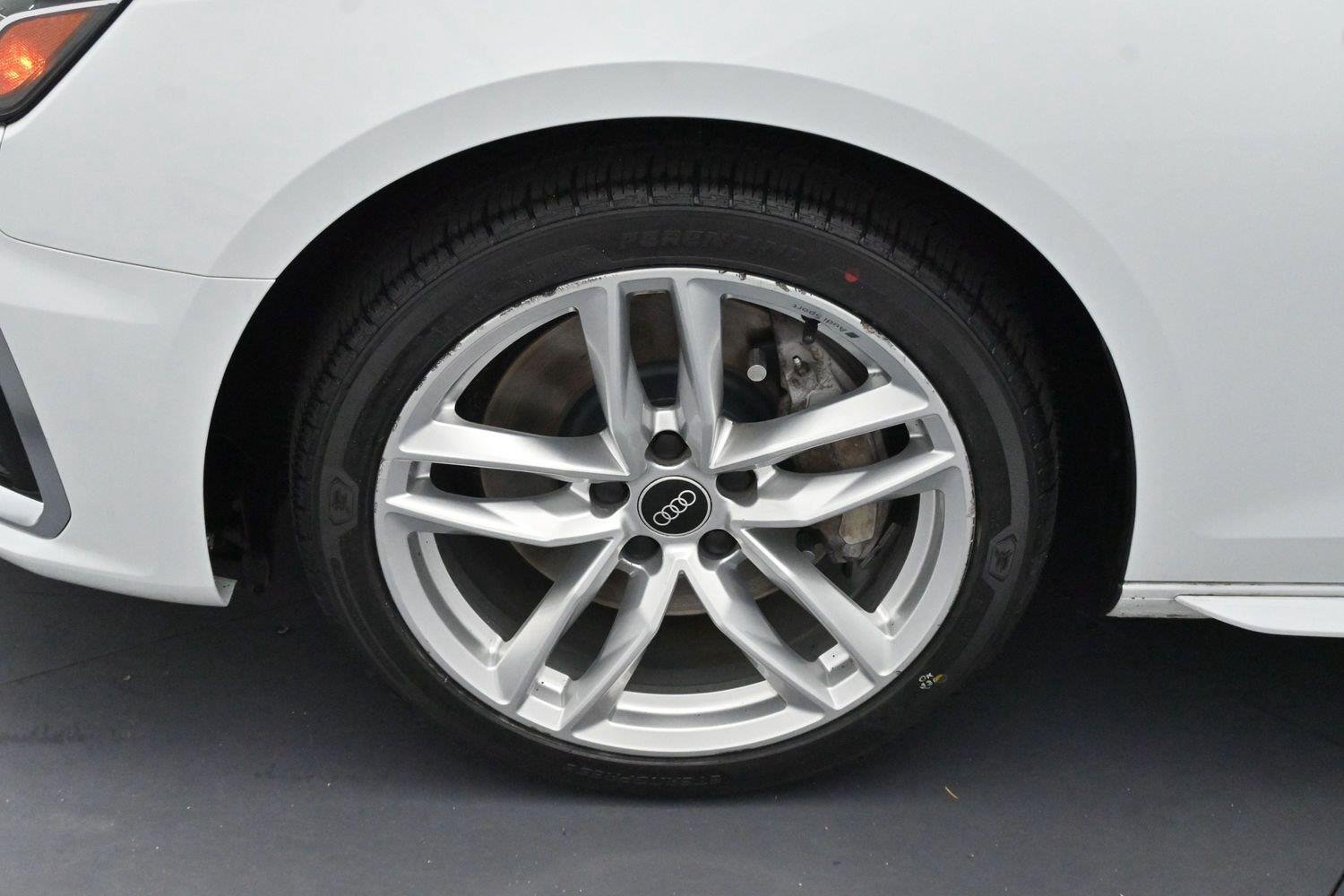 Used 2021 Glacier White Metallic Audi S line Premium image 31