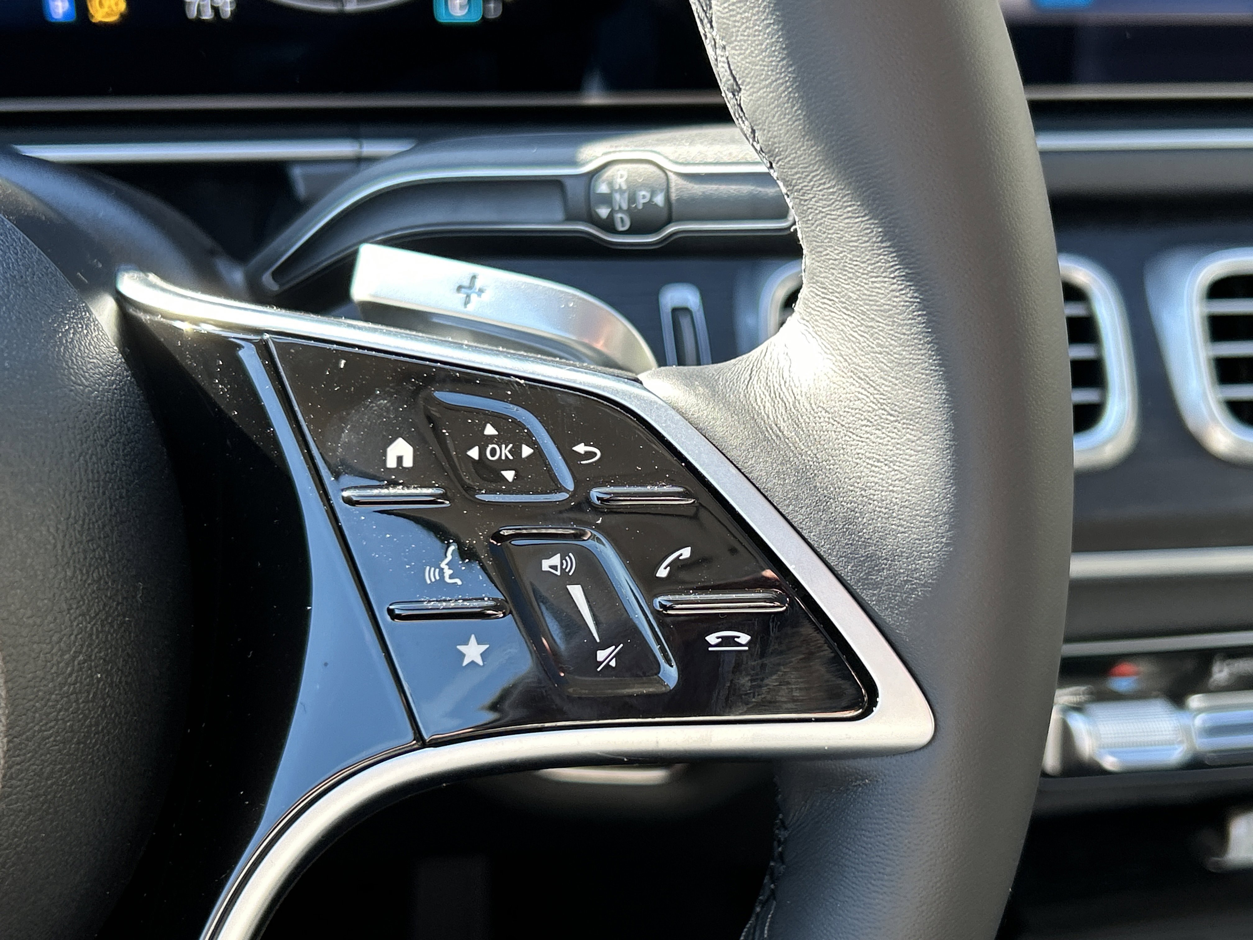 New 2026 Black Mercedes-Benz GLE 350 4MATIC® SUV image 25