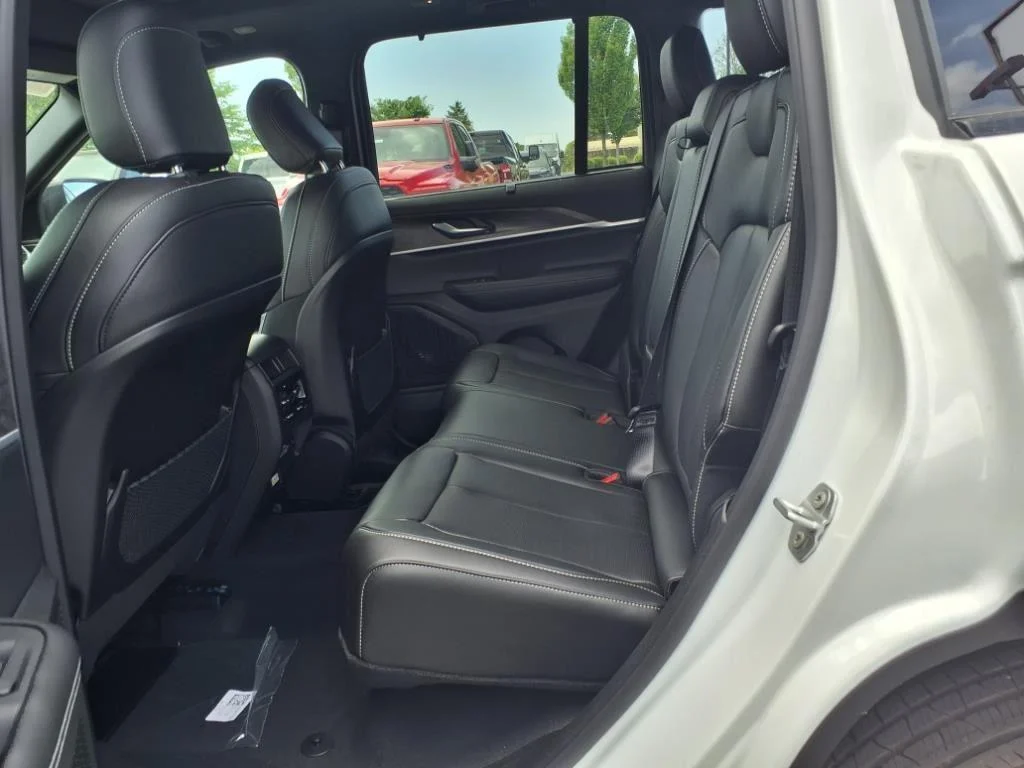 2025 Jeep Grand Cherokee Limited - Photo 22