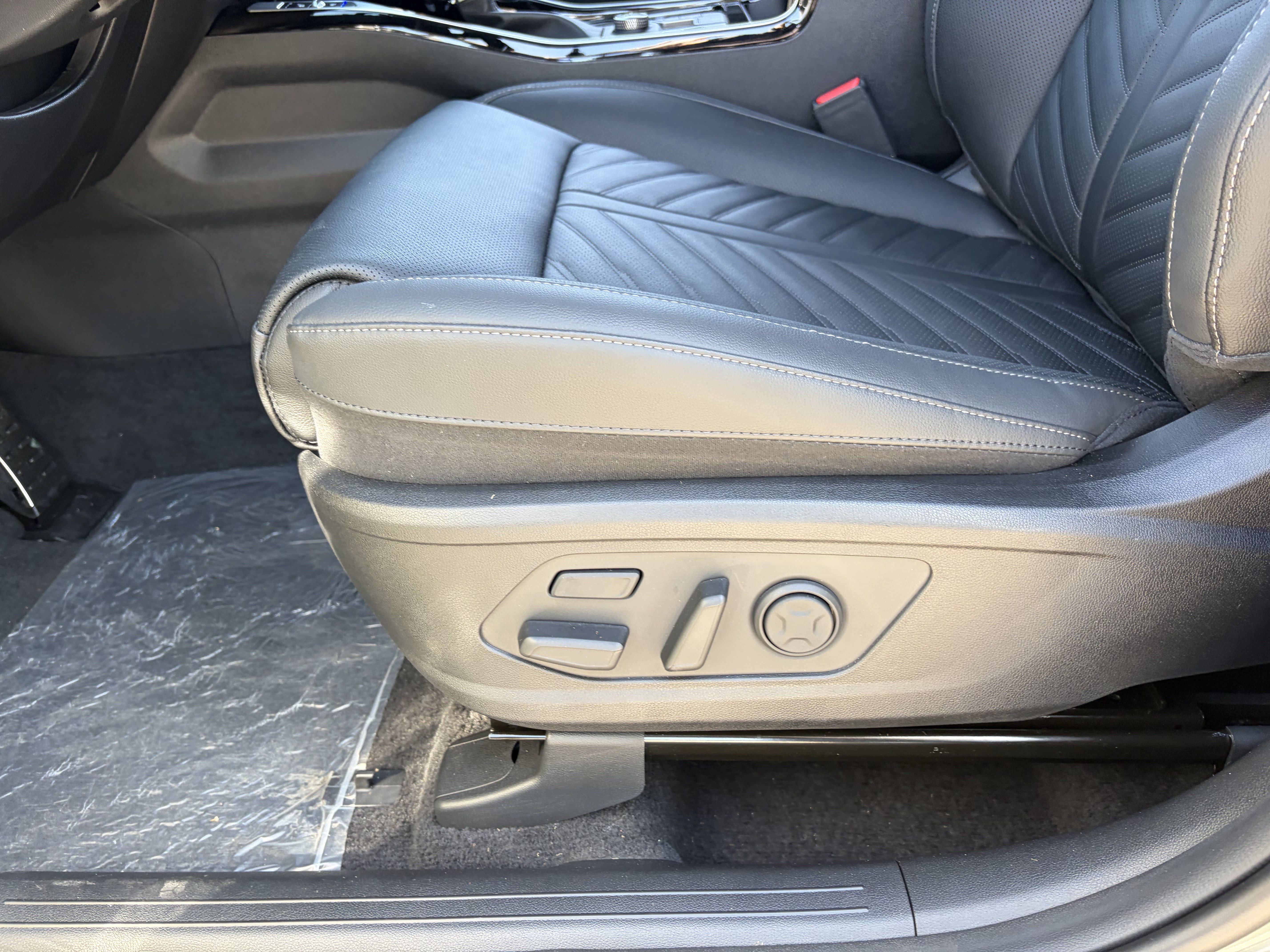 New 2026 Jungle Green Kia X-Line SX Prestige AWD image 19