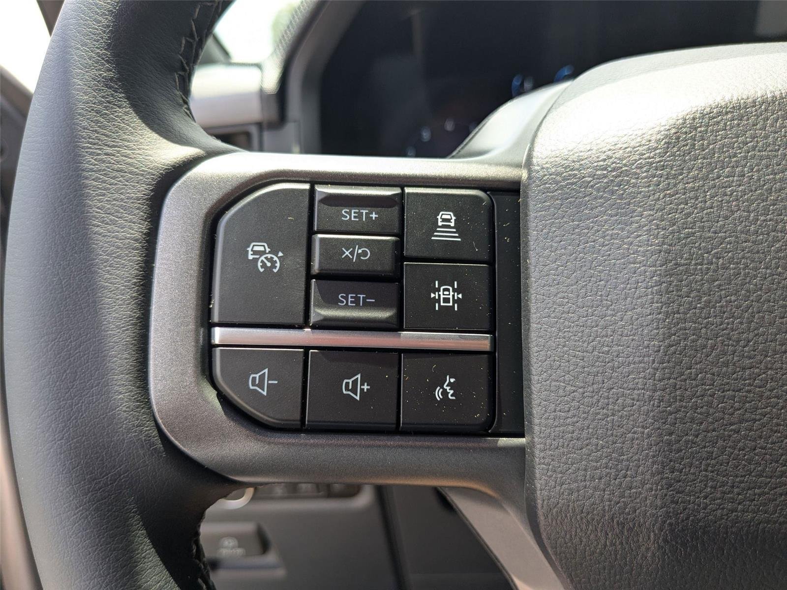 New 2026 Iconic Silver Metallic Ford XLT image 17