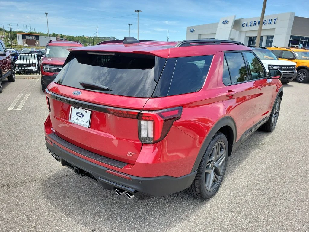 New 2026 Rapid Red Metallic Tinted Clearcoat Ford ST image 5