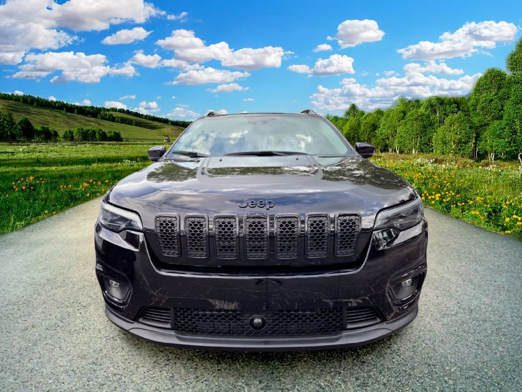 Certified Used 2022 Black Jeep X image 2