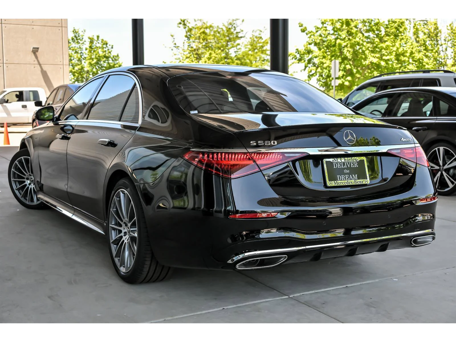 New 2026 Black Mercedes-Benz S 580 image 29