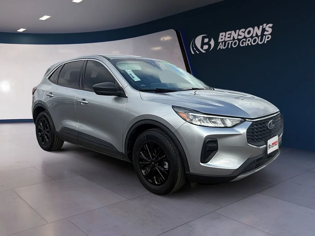 Used 2023 Silver Ford Active image 7