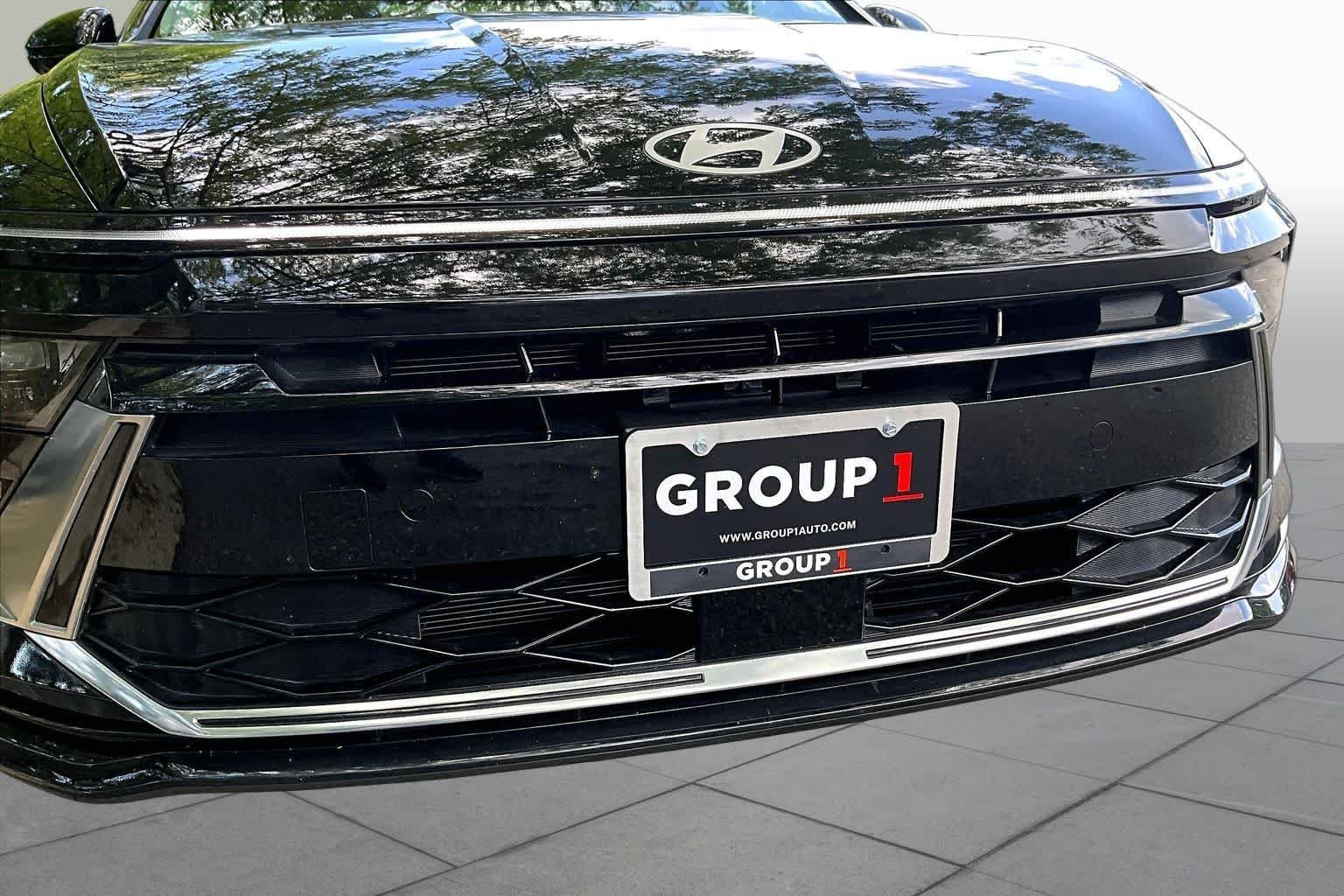 Used 2026 Abyss Black Hyundai SEL image 30