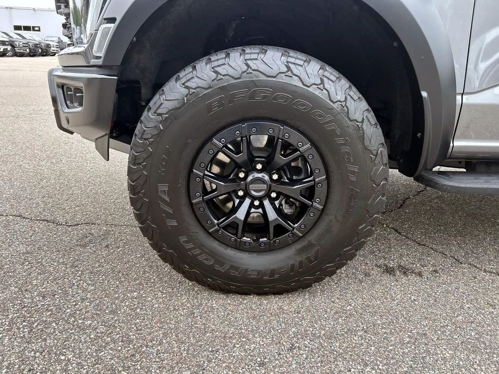 Used 2023 Gray Ford Raptor image 8