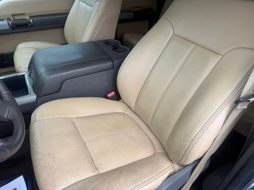Used 2016 Oxford White Ford Lariat image 21
