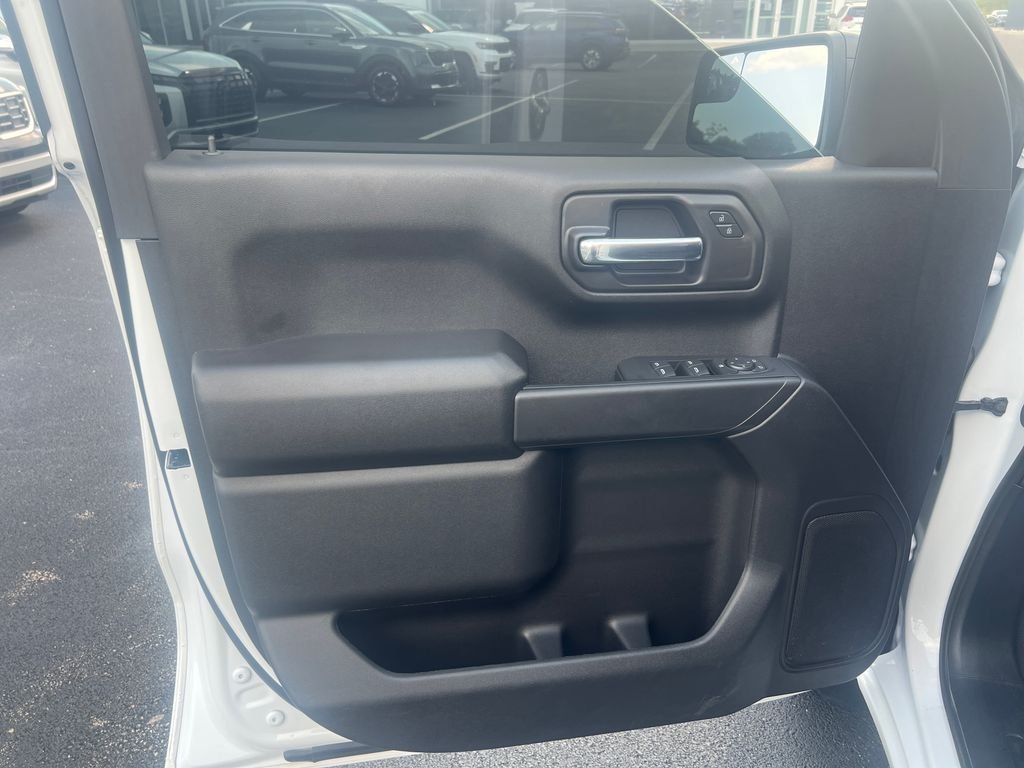 Used 2026 White Chevrolet Custom Trail Boss image 10