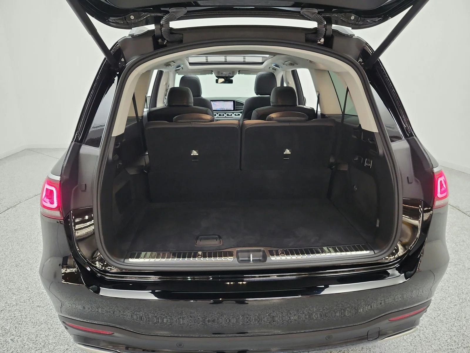 Certified Used 2023 Black Mercedes-Benz GLS 580 4MATIC® SUV image 21