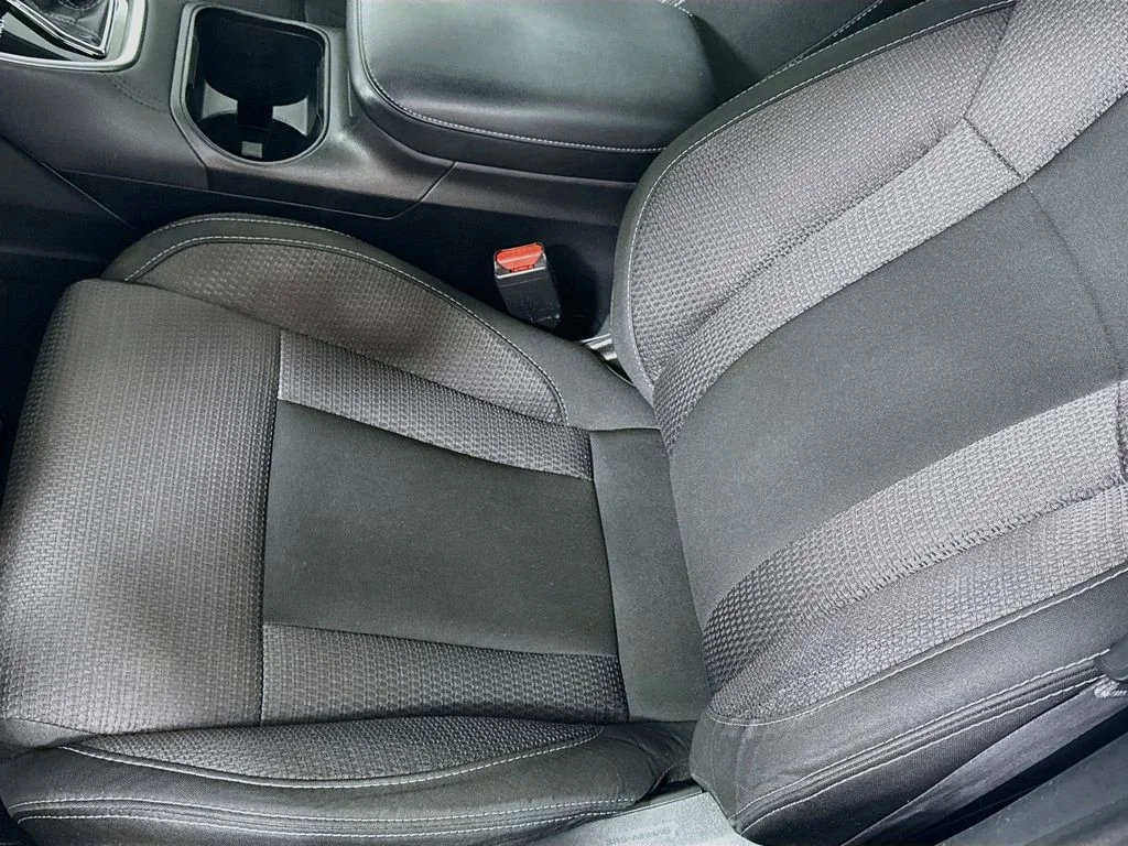 Used 2022 Crystal White Pearl Subaru Premium image 18