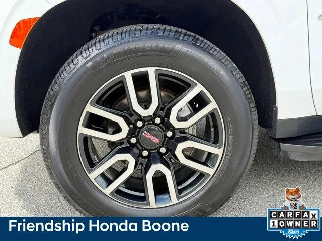 Used 2022 White GMC AT4 image 9