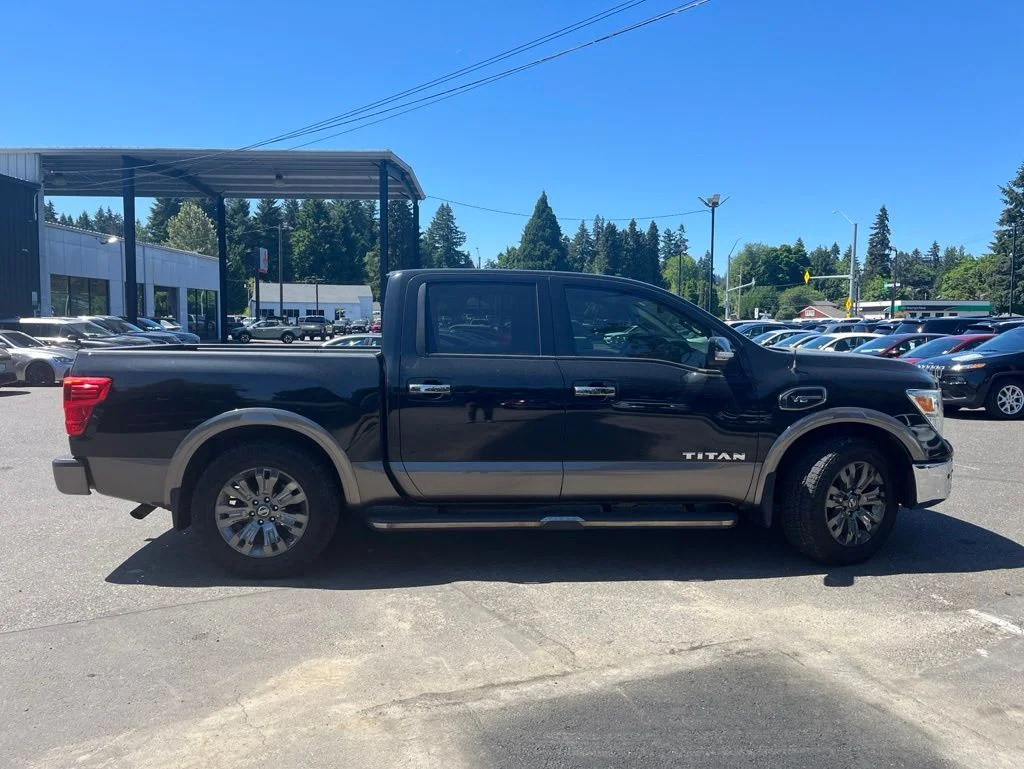Used 2017 Black Nissan Platinum Reserve image 9