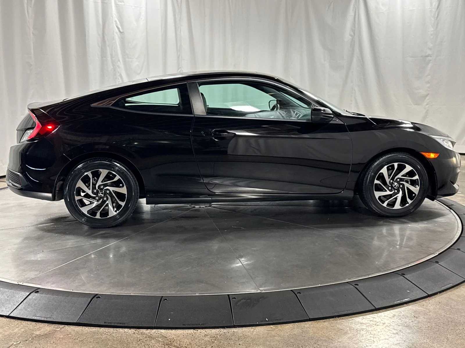 Used 2018  Honda LX-P image 6