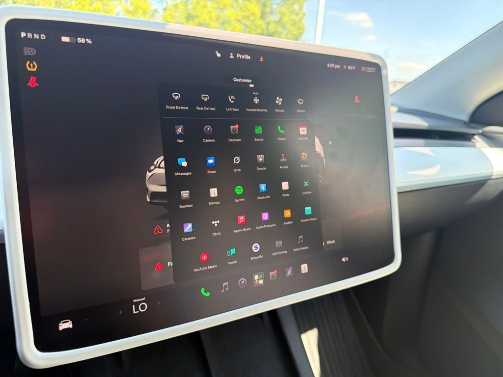 Used 2023  Tesla Performance image 29
