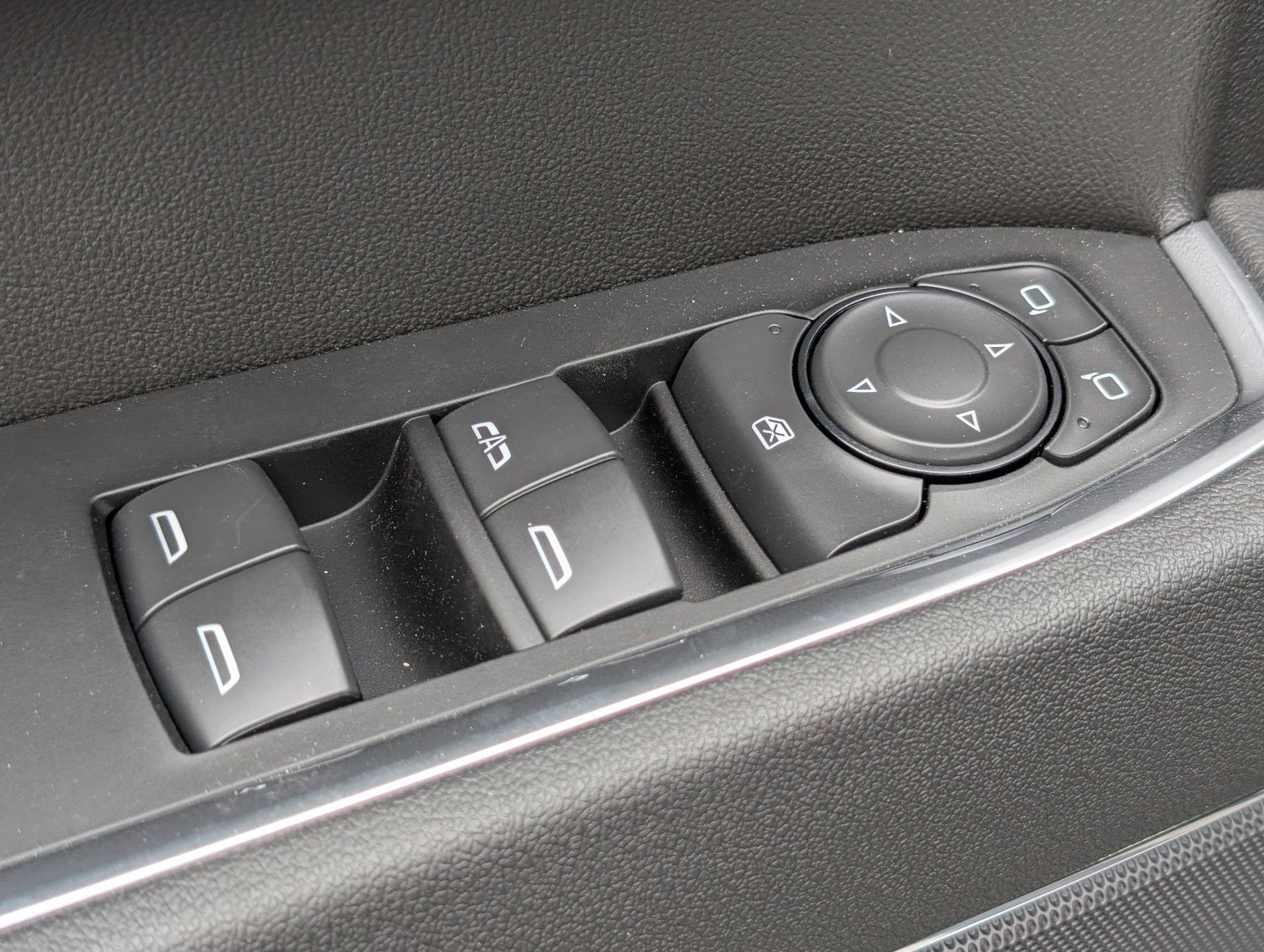 New 2026 Sterling Gray Metallic Chevrolet LT Trail Boss image 19