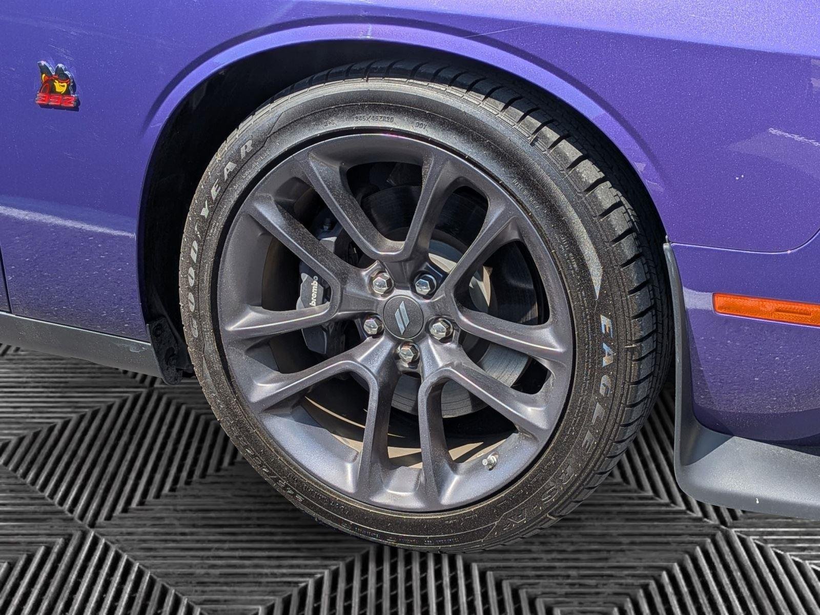 Used 2023 Plum Crazy Pearlcoat Dodge R/T Scat Pack image 9