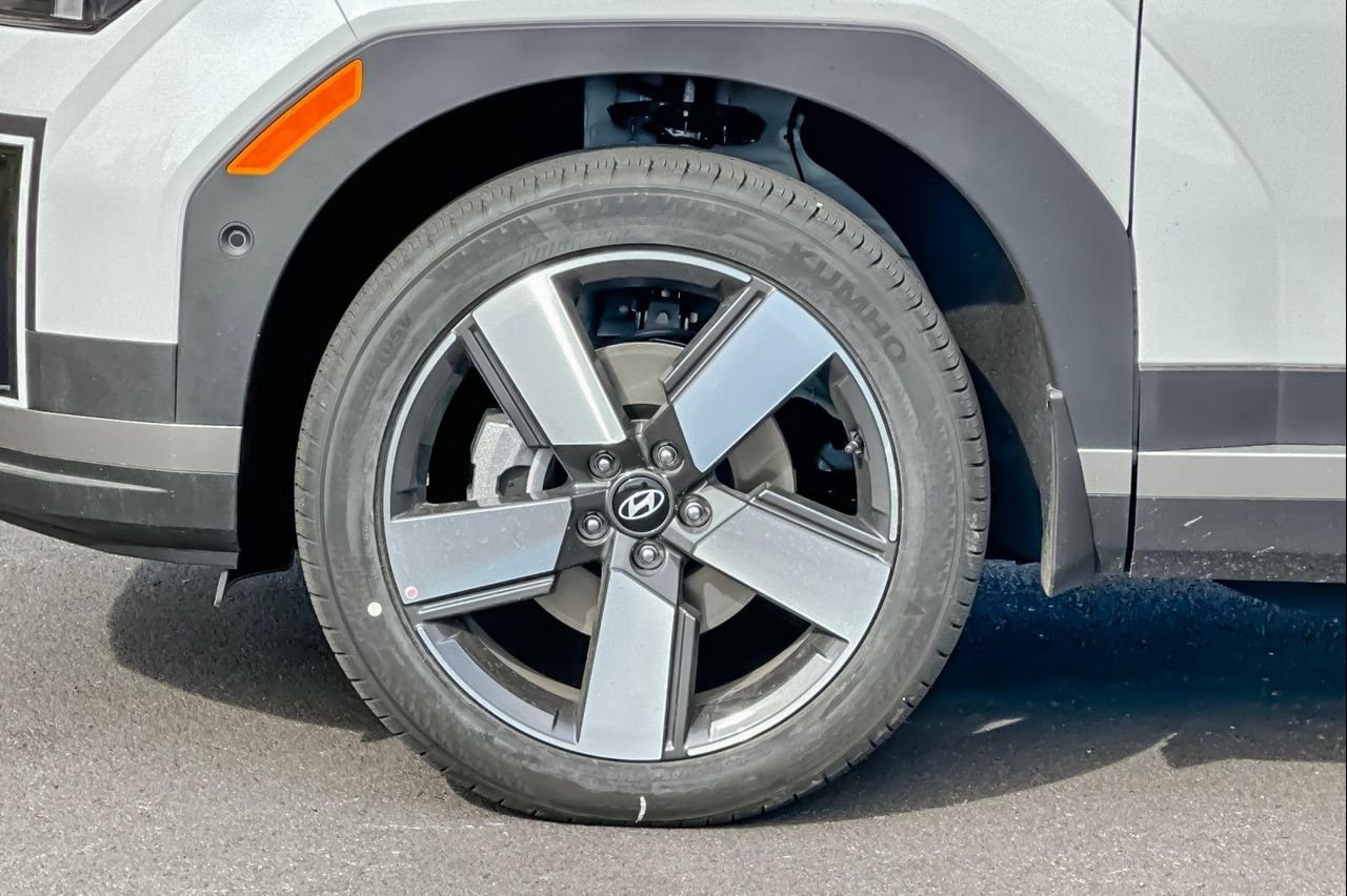 2026 Hyundai Santa Fe Limited - Photo 36