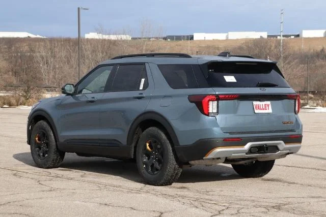 New 2026 Vapor Blue Metallic Ford Tremor® image 65