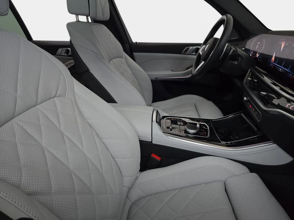 Used 2026 Alpine White BMW xDrive40i image 10