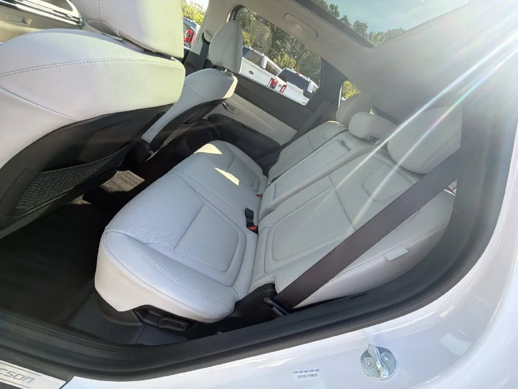 Used 2026 White Hyundai Limited image 28