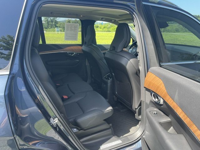 Used 2025 Blue Volvo Plus image 15