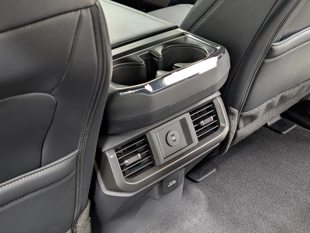 New 2026 Oxford White Ford Lariat® image 20