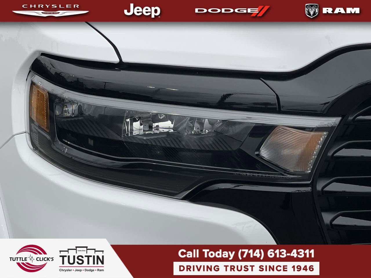 New 2026 Bright White Clear-Coat Exterior Paint RAM Laramie image 7