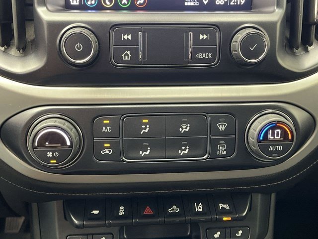 Used 2020 Marine Blue Metallic GMC 4WD SLT image 23