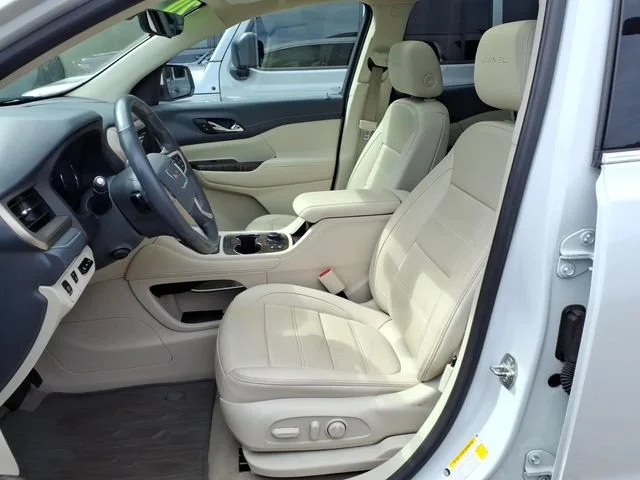2020 GMC Acadia Denali - Photo 14