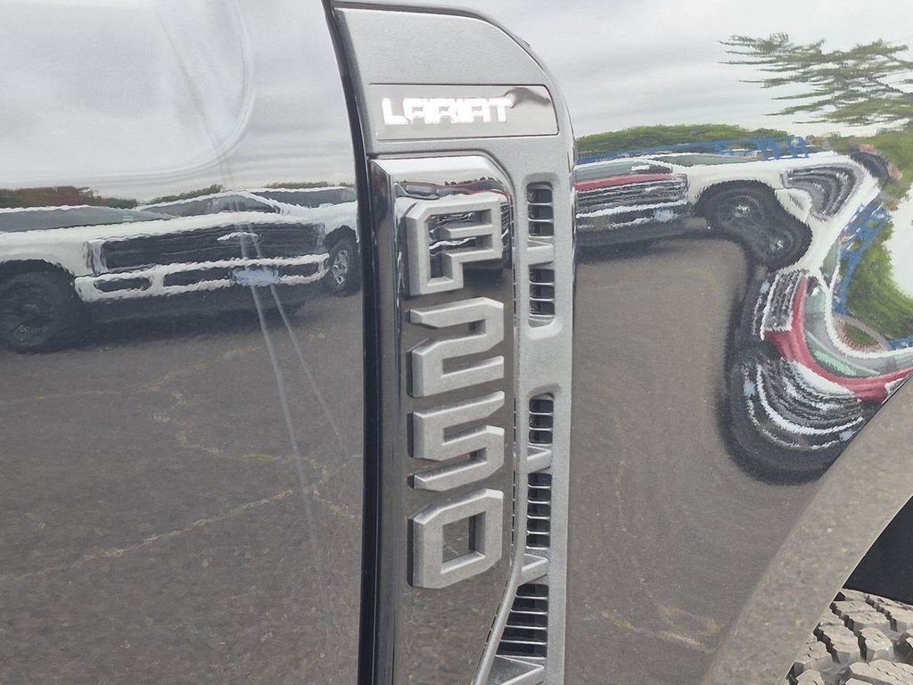 New 2026 Agate Black Metallic Ford F-250® Lariat® image 64