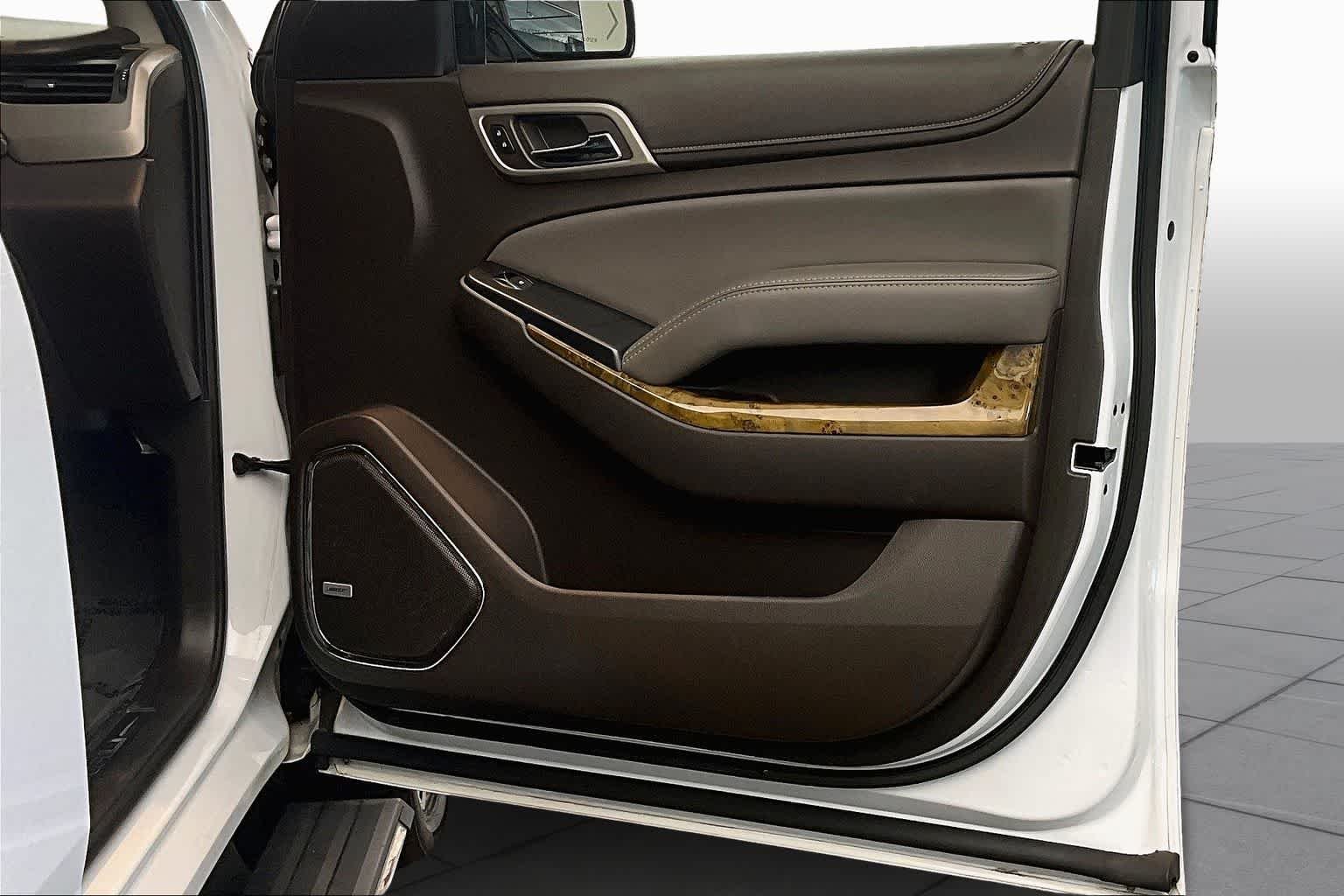 Used 2017 Summit White GMC Denali image 22