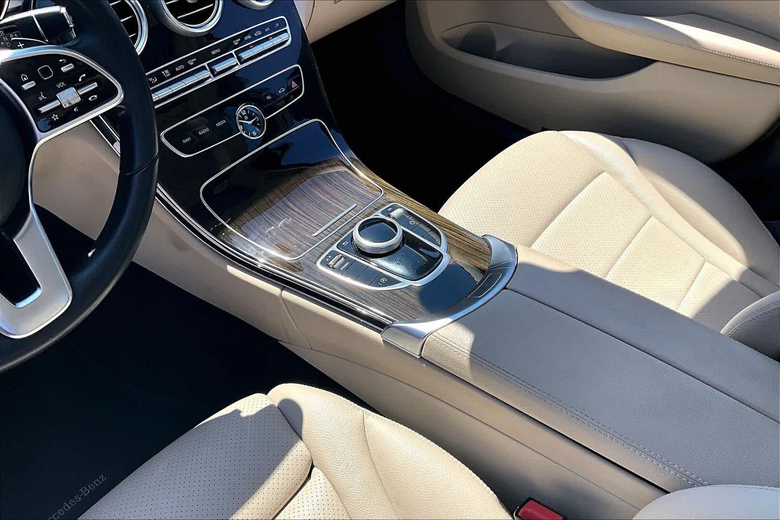 Used 2019 Obsidian Black Metallic Mercedes-Benz C 300 image 16
