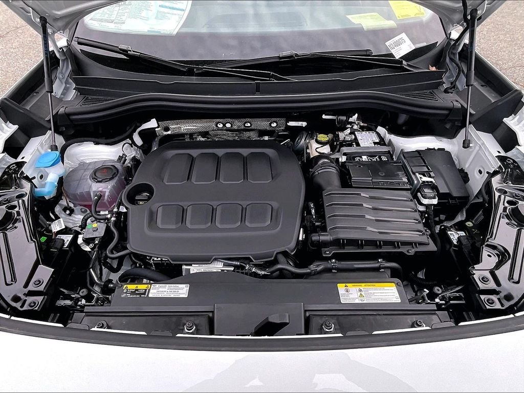 New 2026 White/off-white Volkswagen 2.0T SE image 16