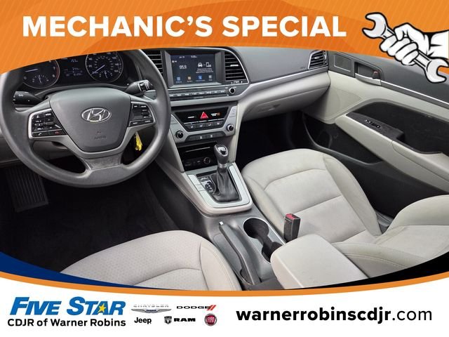 Used 2017 White Hyundai SE image 9