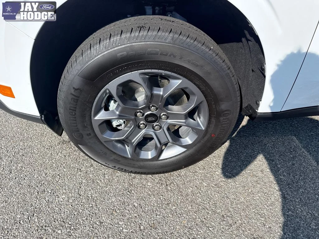 New 2026 Oxford White Ford XLT image 31