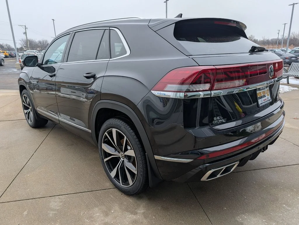 New 2026 Black Volkswagen 2.0T SEL Premium R-Line image 8