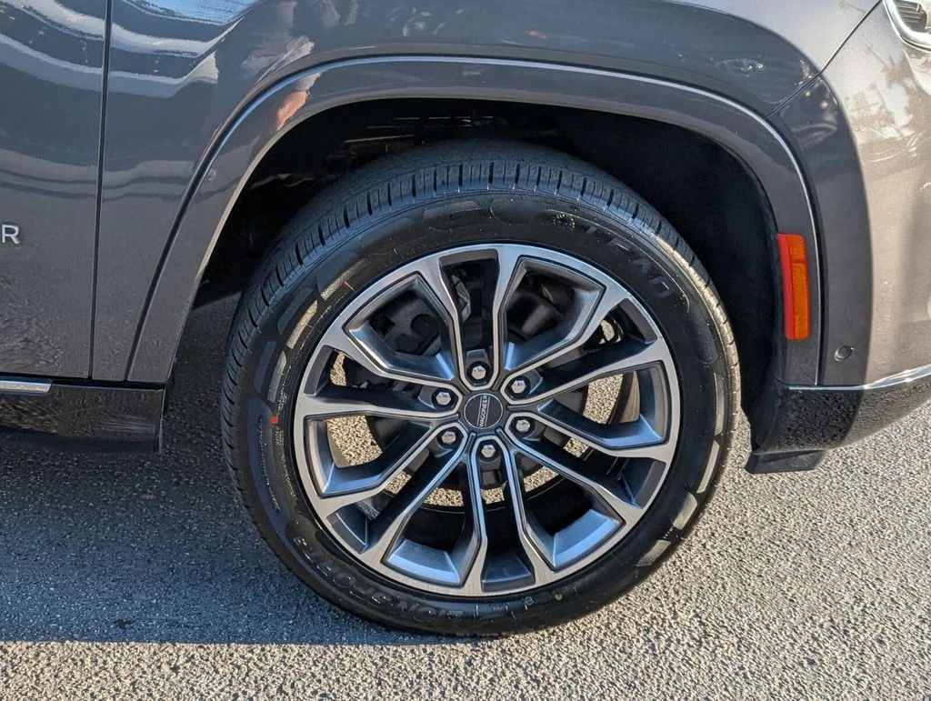 Used 2022 Gray Jeep Series III image 9