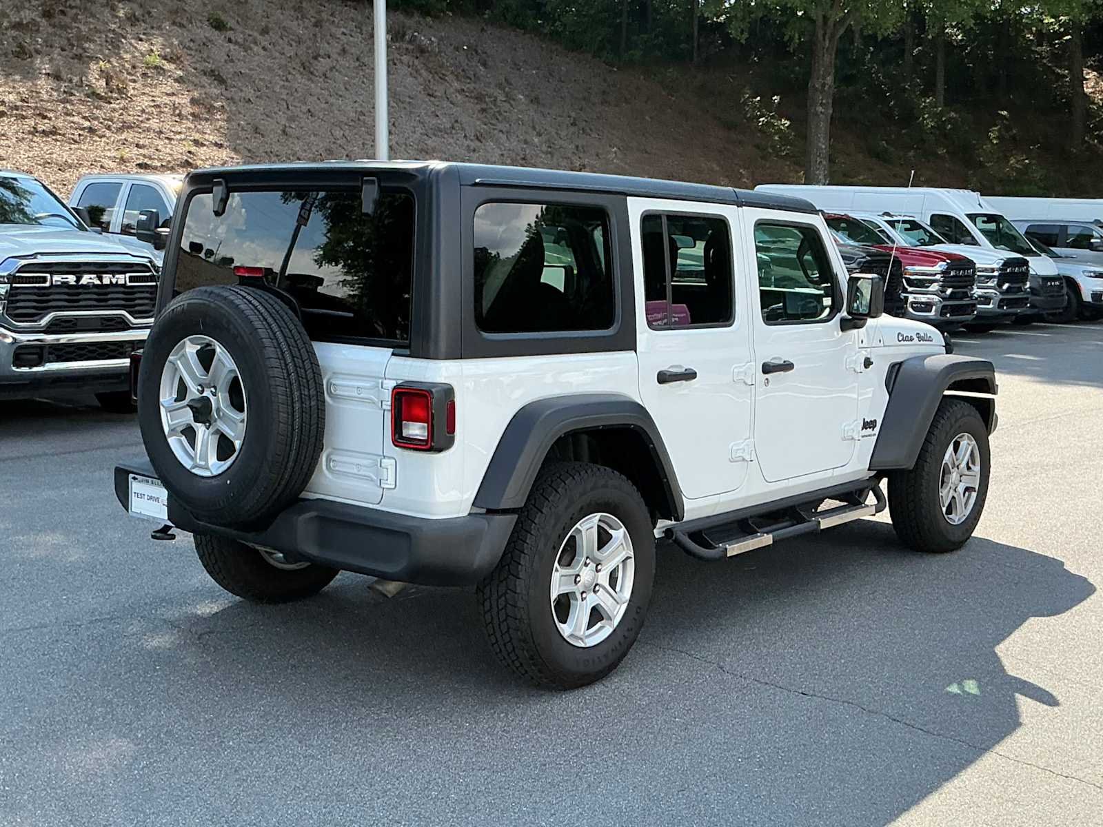 Used 2023 Bright White Clearcoat Jeep Sport S image 5