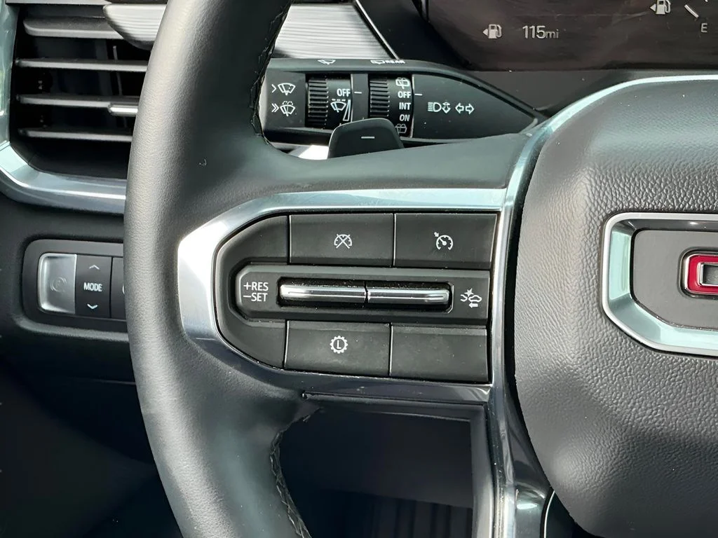 Used 2025 Brown GMC Elevation image 27