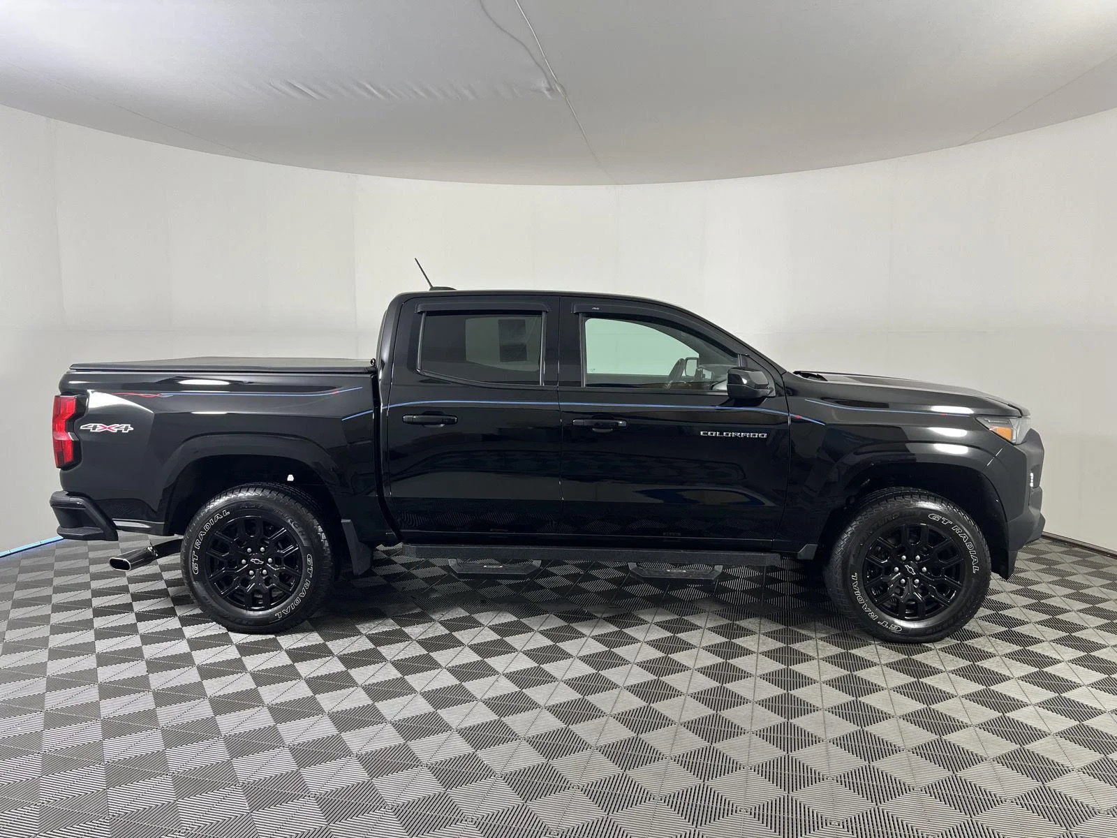 Used 2025 Black Chevrolet WT/LT image 20