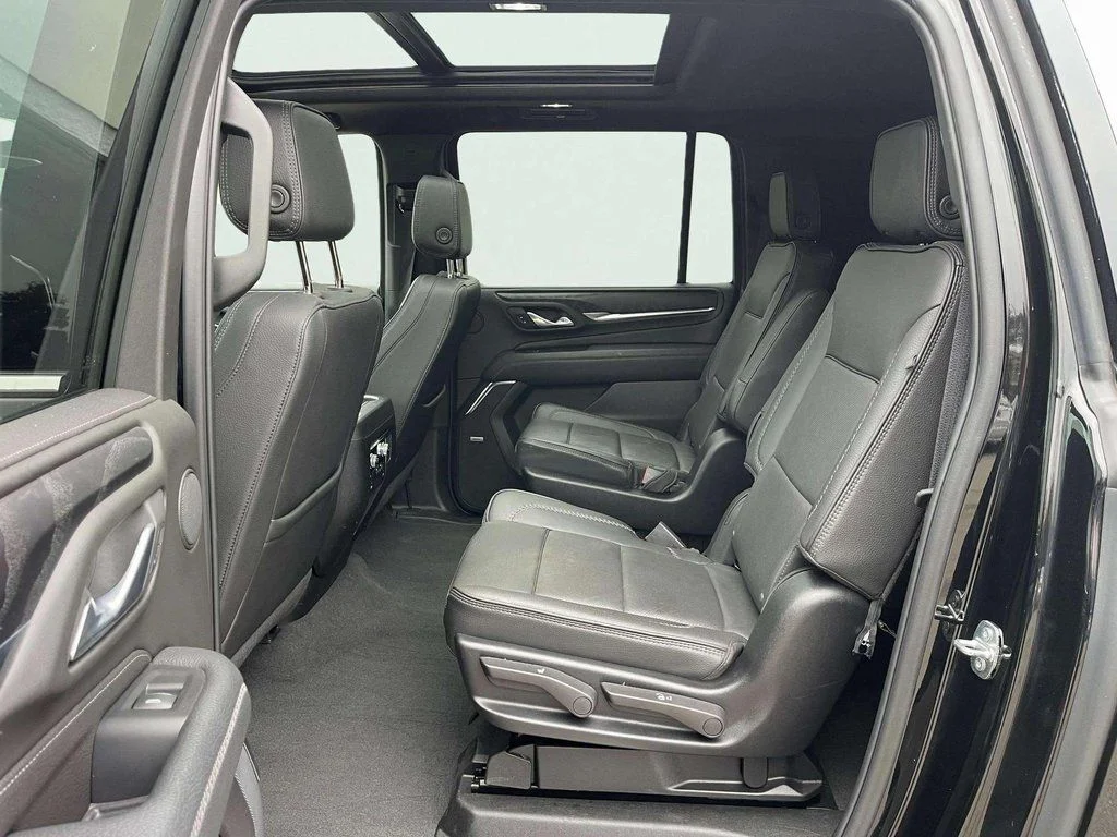 Used 2024 Onyx Black GMC Denali image 27